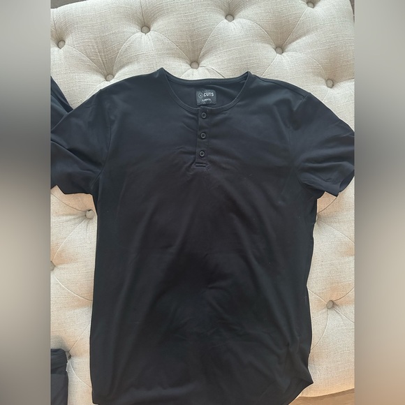 THREE Elongated Cuts Clothing T-Shirts - Picture 3 of 4